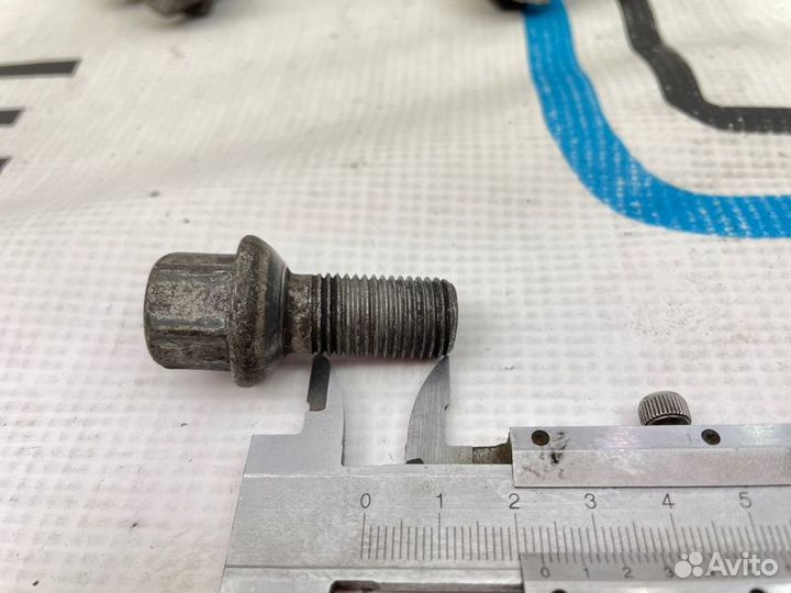 Болты колесные Mercedes-Benz B-Class W245 266.940