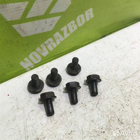 Болт маховика Рено Клио 2 Симбол