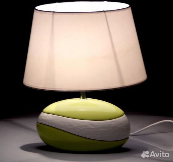 Лампа настольная