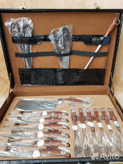 Набор ножей подарочный чемодан новый