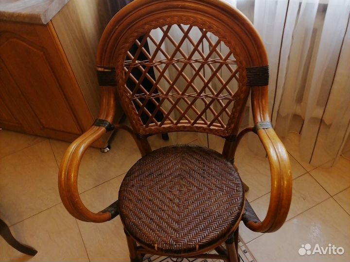 Кресло из натурального ротанга