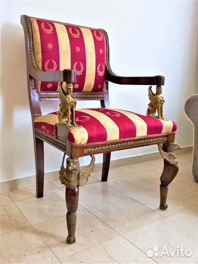 Антикварное кресло 19 век