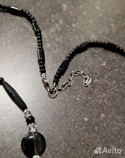 Колье из камней