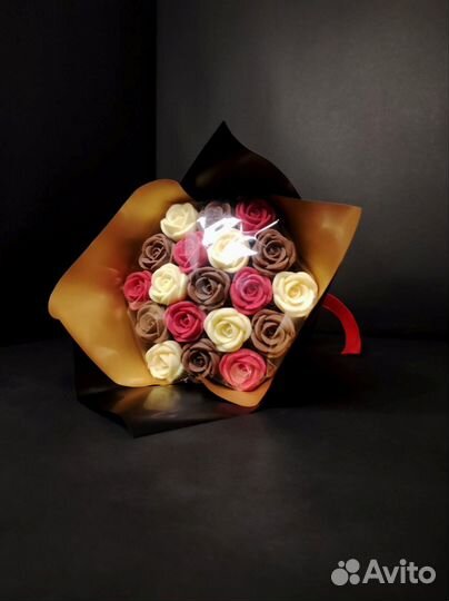 Шоколадные Розы - 19 шт в Букете