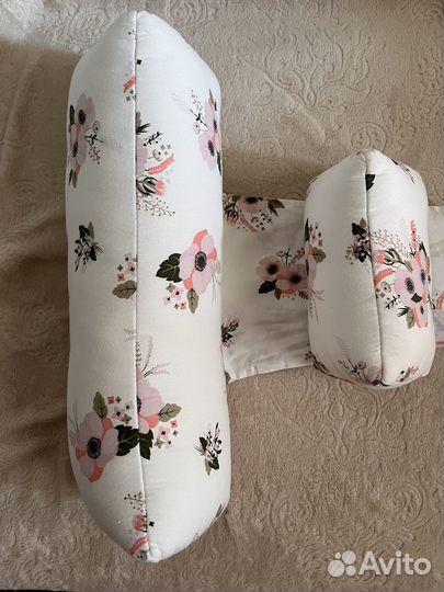 Подушка позиционер валик для сна новорожденного