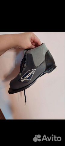 Лыжные ботинки