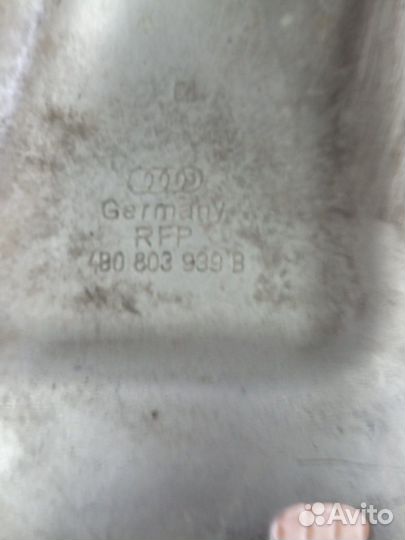 Кронштейн опор лонжерона Ауди A6 c5