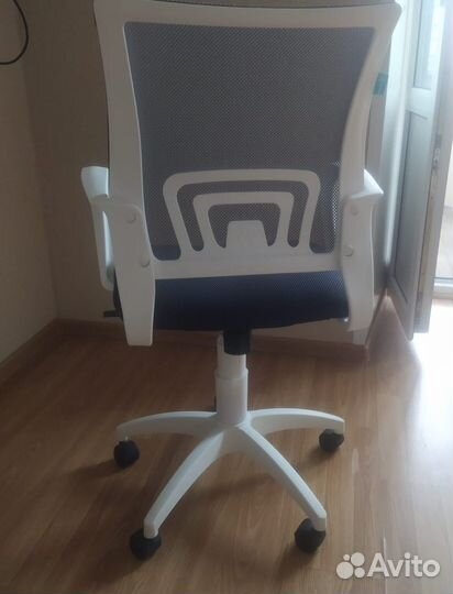 Компьютерное кресло бюрократ