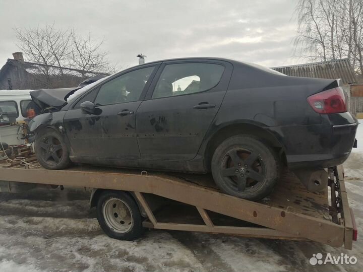 В разборе Peugeot 407