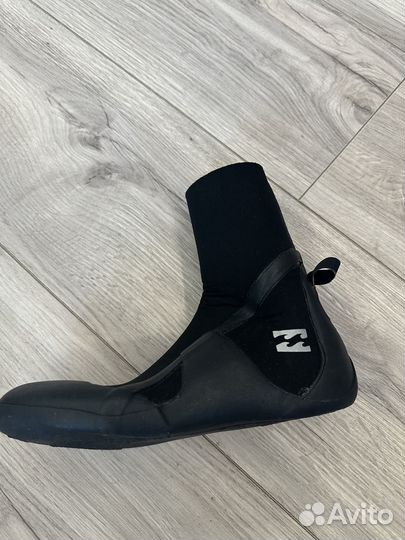 Гидрообувь