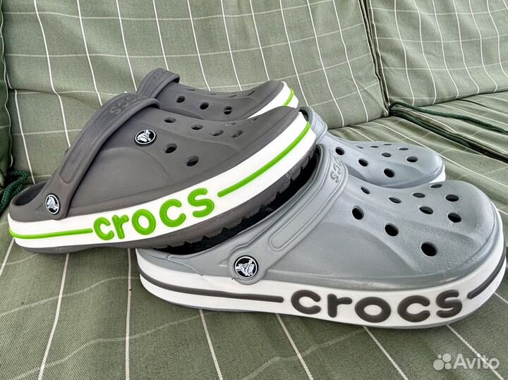 Crocs grey