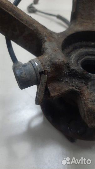 Кулак поворотный передний левый под абс