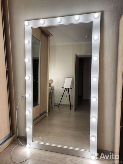 Гримерное зеркало