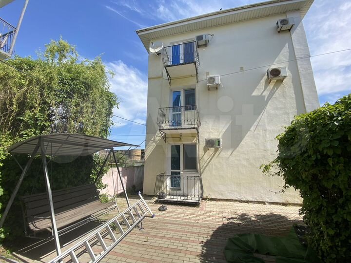 Дом 226 м² на участке 3,5 сот.