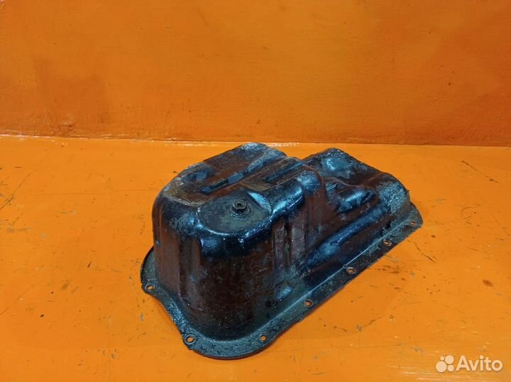 Поддон двс daihatsu charade G2*