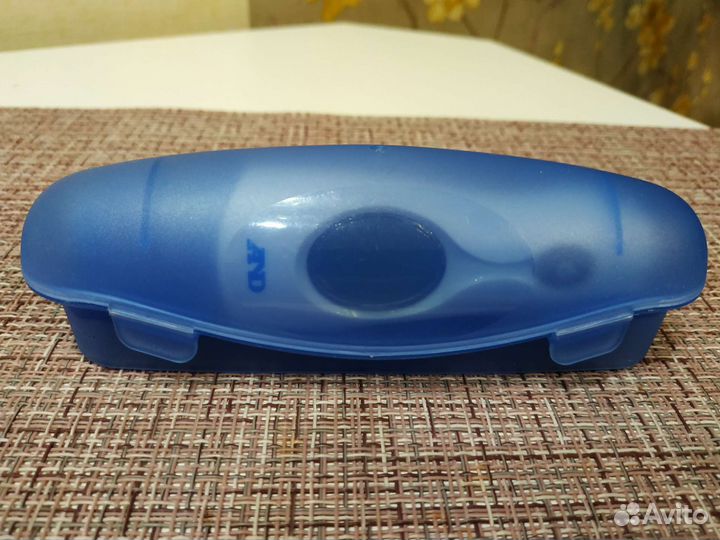 Бесконтактный инфракрасный термометр