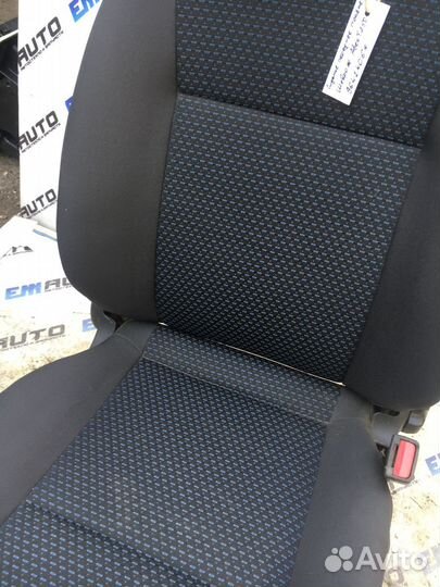 Сиденье переднее правое Шевроле Авео T250