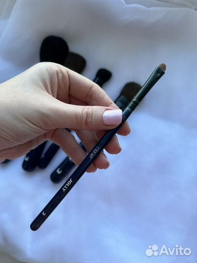 Кисти для макияжа натуральные