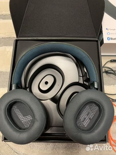 Беспроводные наушники JBL Live 500 BT