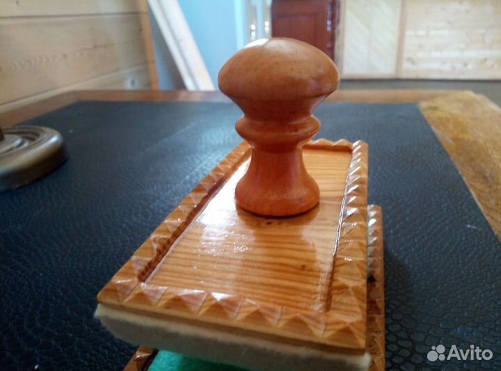 Пресс папье с подставкой