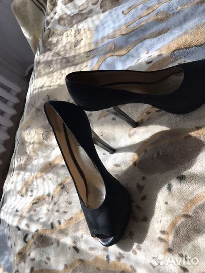 Замшевые туфли