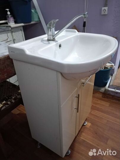 Тумба с умывальником бу