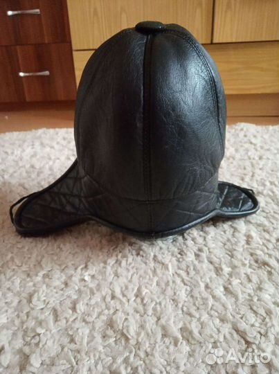 Кожаная шапка