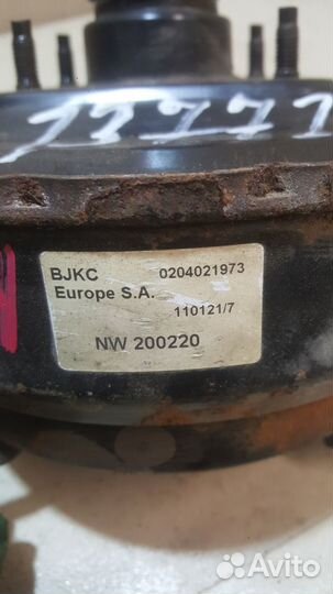 Усилитель тормозов вакуумный Mitsubishi Carisma