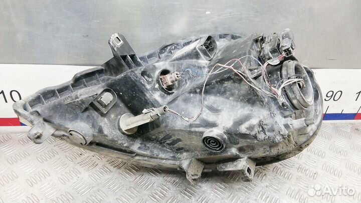 Фара Nissan Primastar X83 (2002-2014)