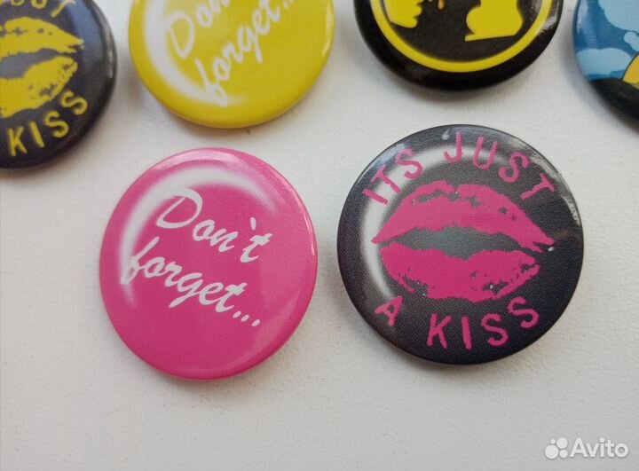 Брендовые значки.NEW