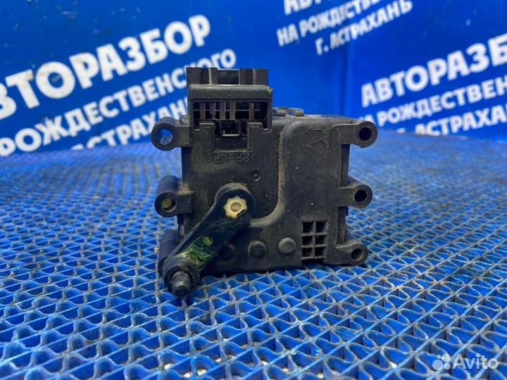 Моторчик заслонок отопителя Mazda 6 Gg лифтбэк