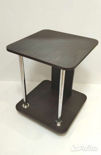 Стол журнальный на колесиках