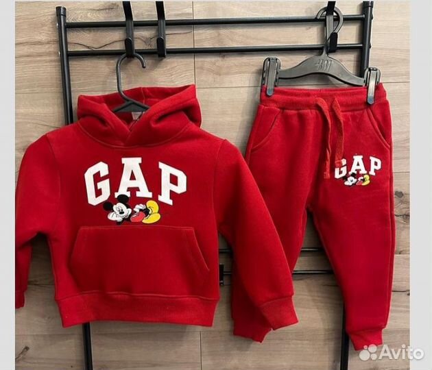 Продам детские вещи