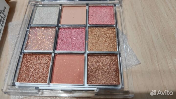 Тени для век