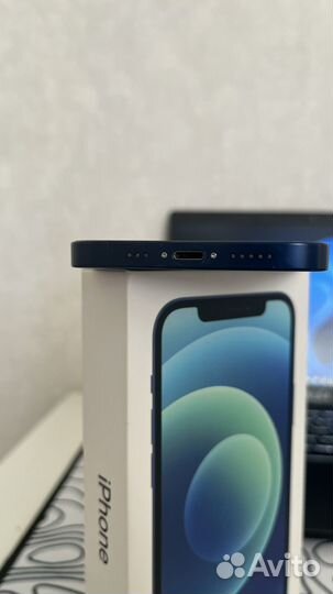 iPhone 12, 64 ГБ