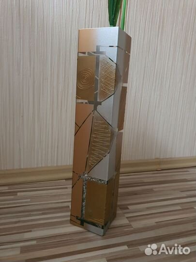 Цветы интерьерные, ваза