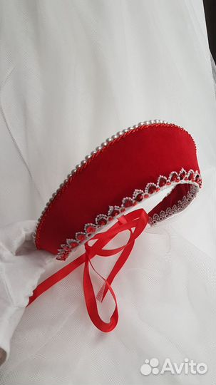 Кокошник с вышивкой