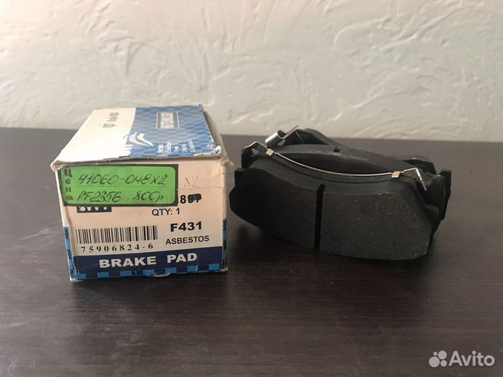 Колодки тормозные 41060-0M8X2 PF-2356 F431 LWT NIS