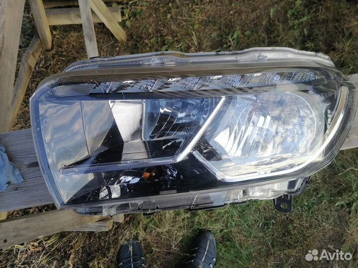 Фара LADA xray правая