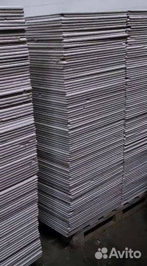 Потолок Армстронг белый