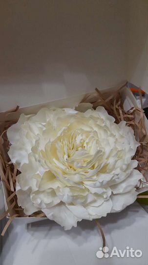 Брошь Цветок Армани