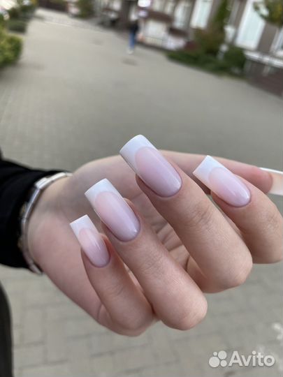 Маникюр,педикюр, наращивание ногтей