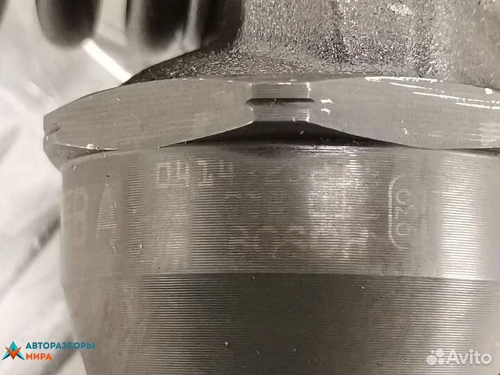 Форсунка Volkswagen Touran 2005 038130073AG