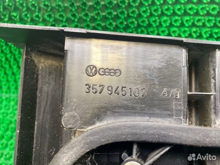 Фонарь (внутренний) задний левый Volkswagen Passat