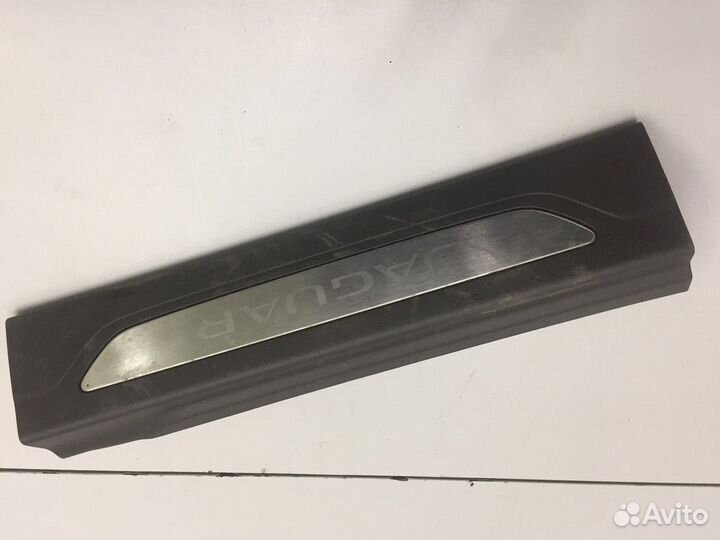 Накладка порога передняя левая (Jaguar XF)