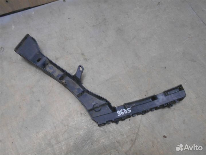 Кронштейн заднего бампера левый от Peugeot 3008 2