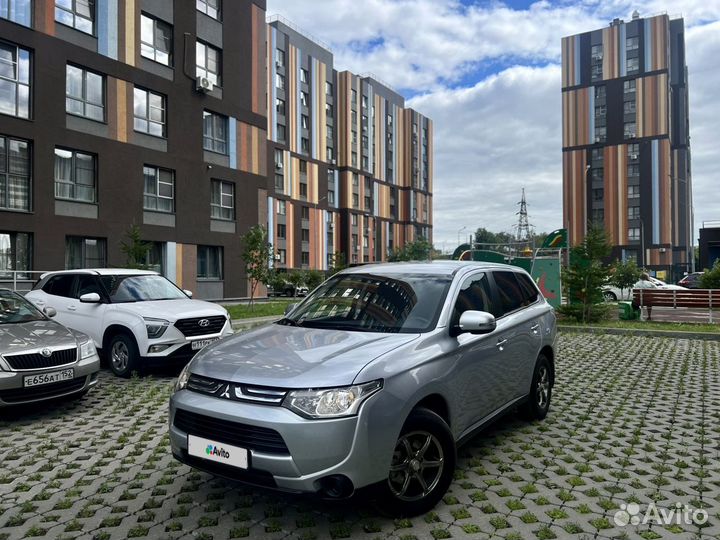 Mitsubishi Outlander 2.0 CVT, 2013, 156 100 км