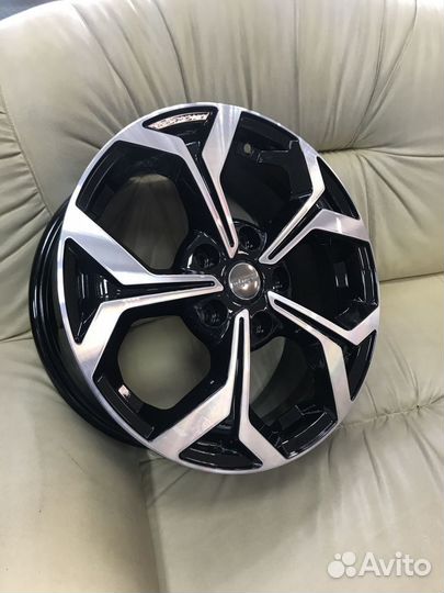 Диск литой 16 5*114,3 Et 45 67.1 кс 878