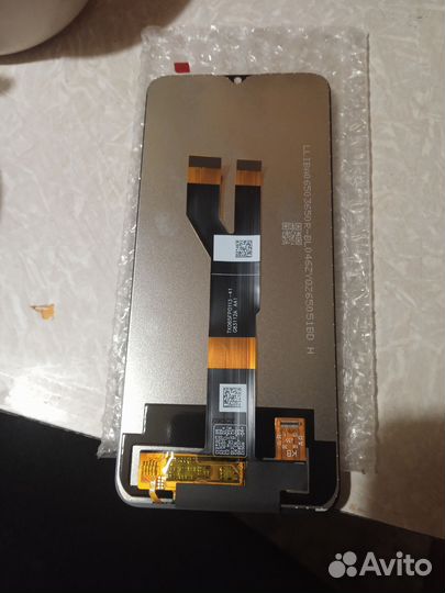 Экран на Realme C21