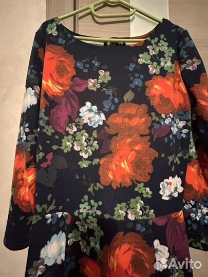 Длинное платье в пол с длинным рукавом